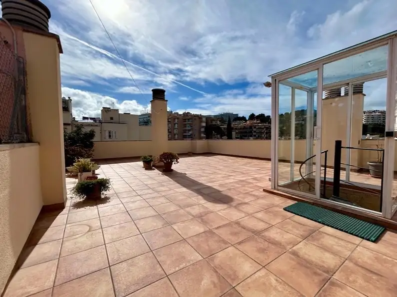 Terraza de una vivienda gestionada por Alquiler Riesgo Zero en Palma