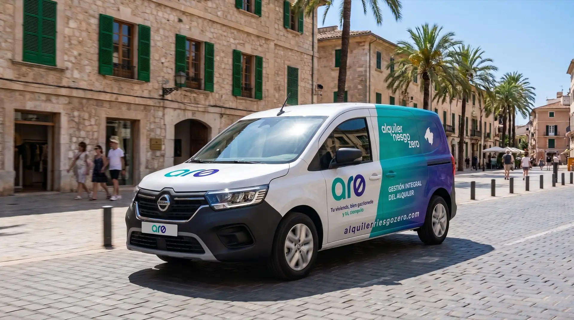Furgoneta de Alquiler Riesgo Zero circulando por Palma